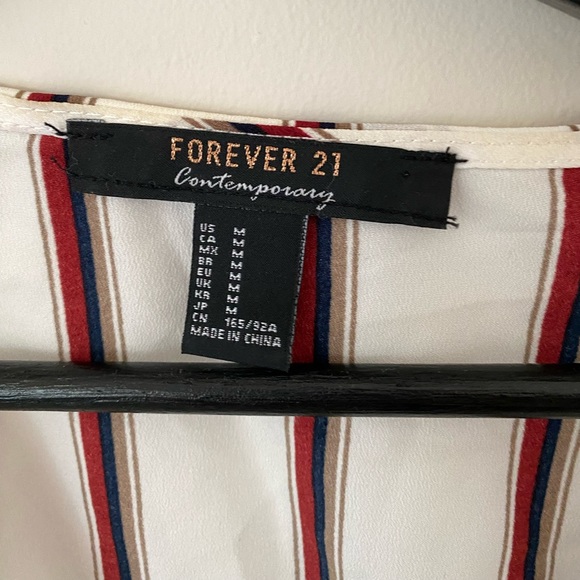 Forever 21 striped front tie crop top - Picture 4 of 4